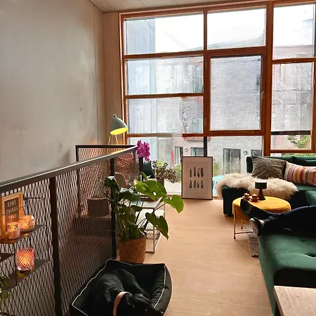Smuk Arkitekttegnet Hus I Newyorker-stil Apartment *
